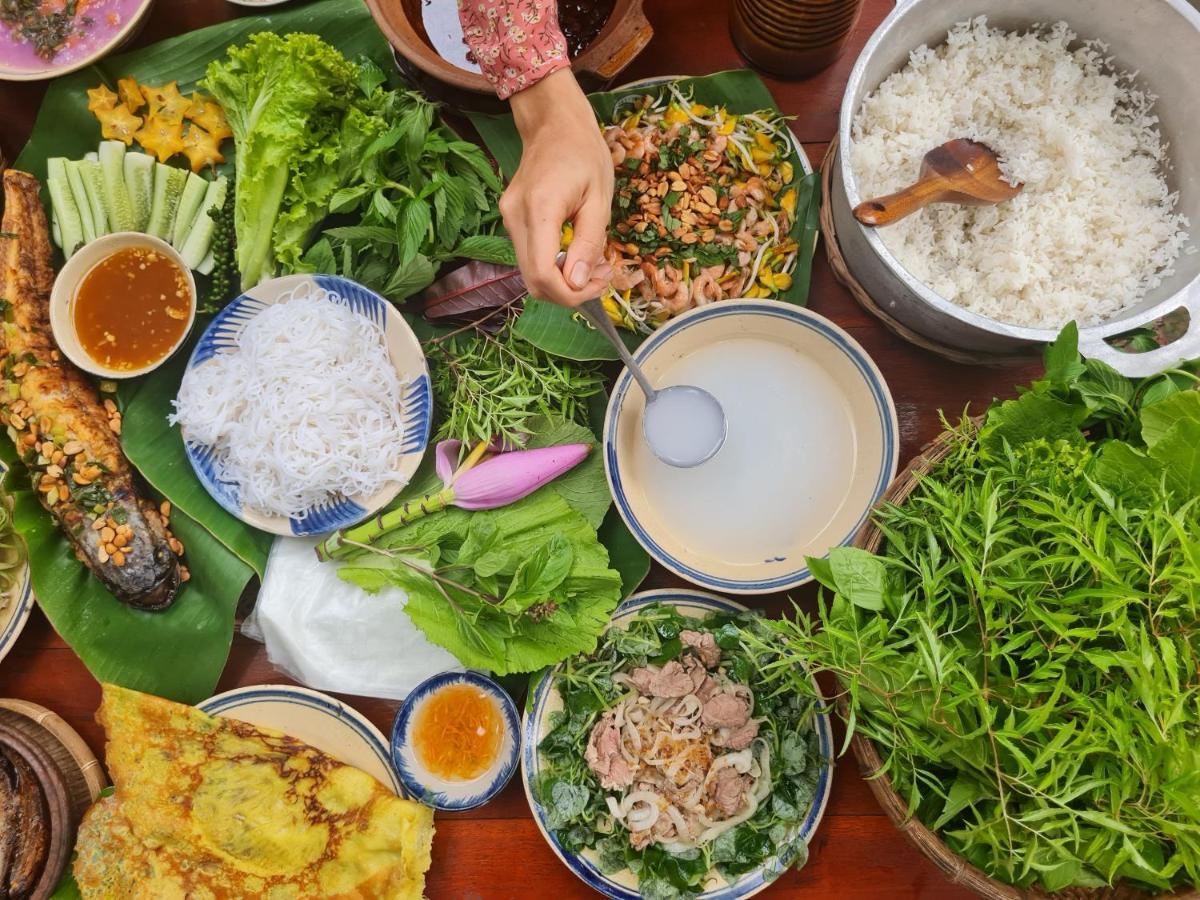 Ở trọ Ba Danh
