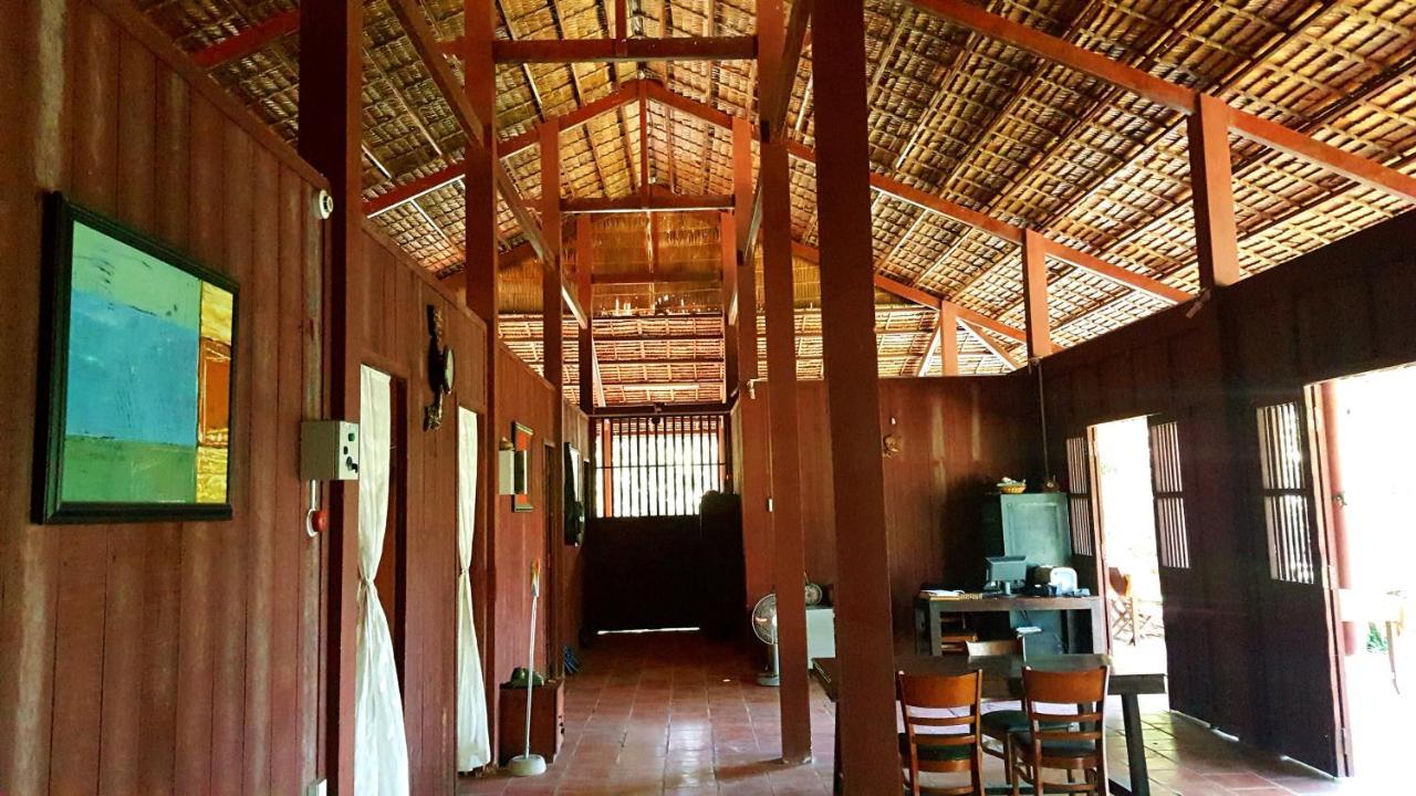 Ở trọ Ba Danh